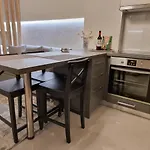Iris City Center Premium Studio
